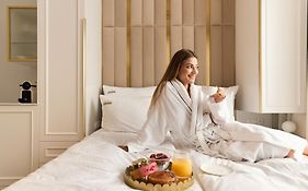 Granaria Deluxe Suites By Downtown Apartments